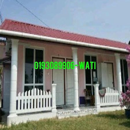 Iz Budget 2 Kampung Kuala Besut Extérieur photo