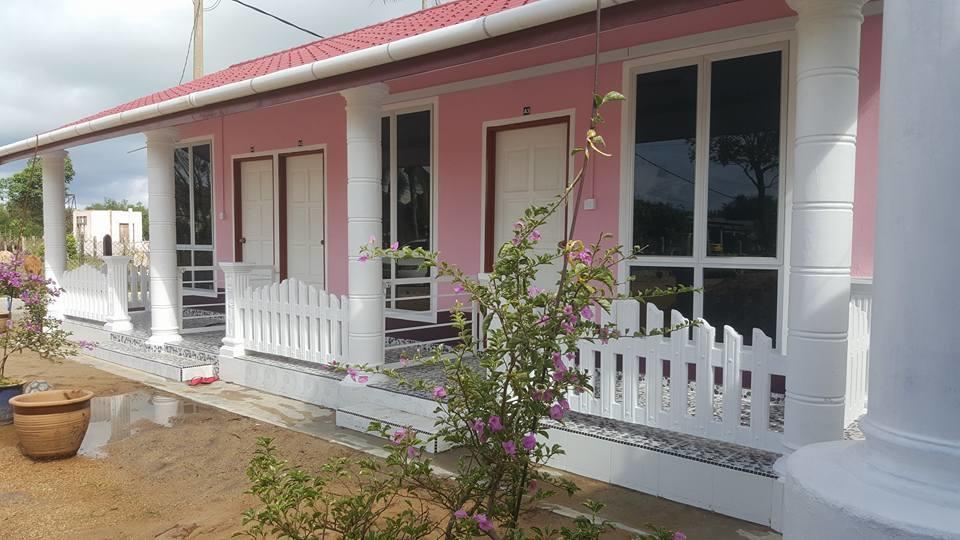Iz Budget 2 Kampung Kuala Besut Extérieur photo